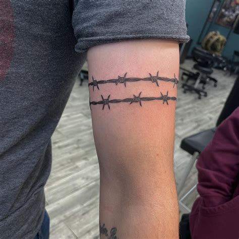 barb wire tattoo|Barbed Wire Tattoos: Meanings, Designs, and Ideas .